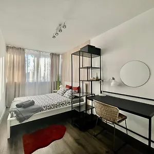  Apartament Cozy Apart - Self Check-in 24h